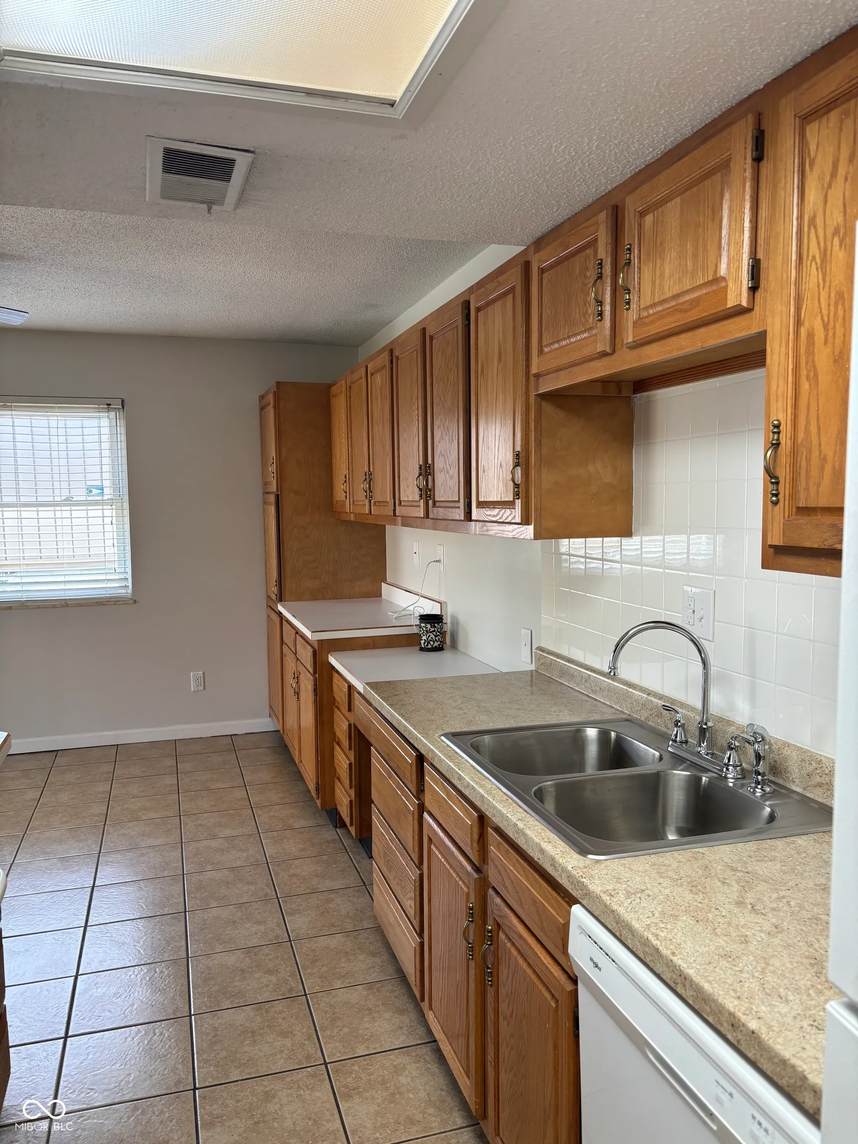 Columbus, Indiana 47201, United States, 2 Bedrooms Bedrooms, ,2 BathroomsBathrooms,Residential,Active,162664