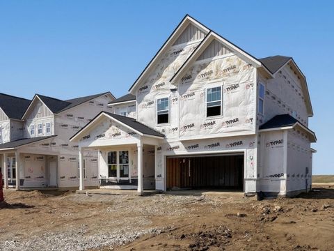 Photo of 3440 Garnet Drive, Plainfield, IN 46168 (MLS # 22091154)