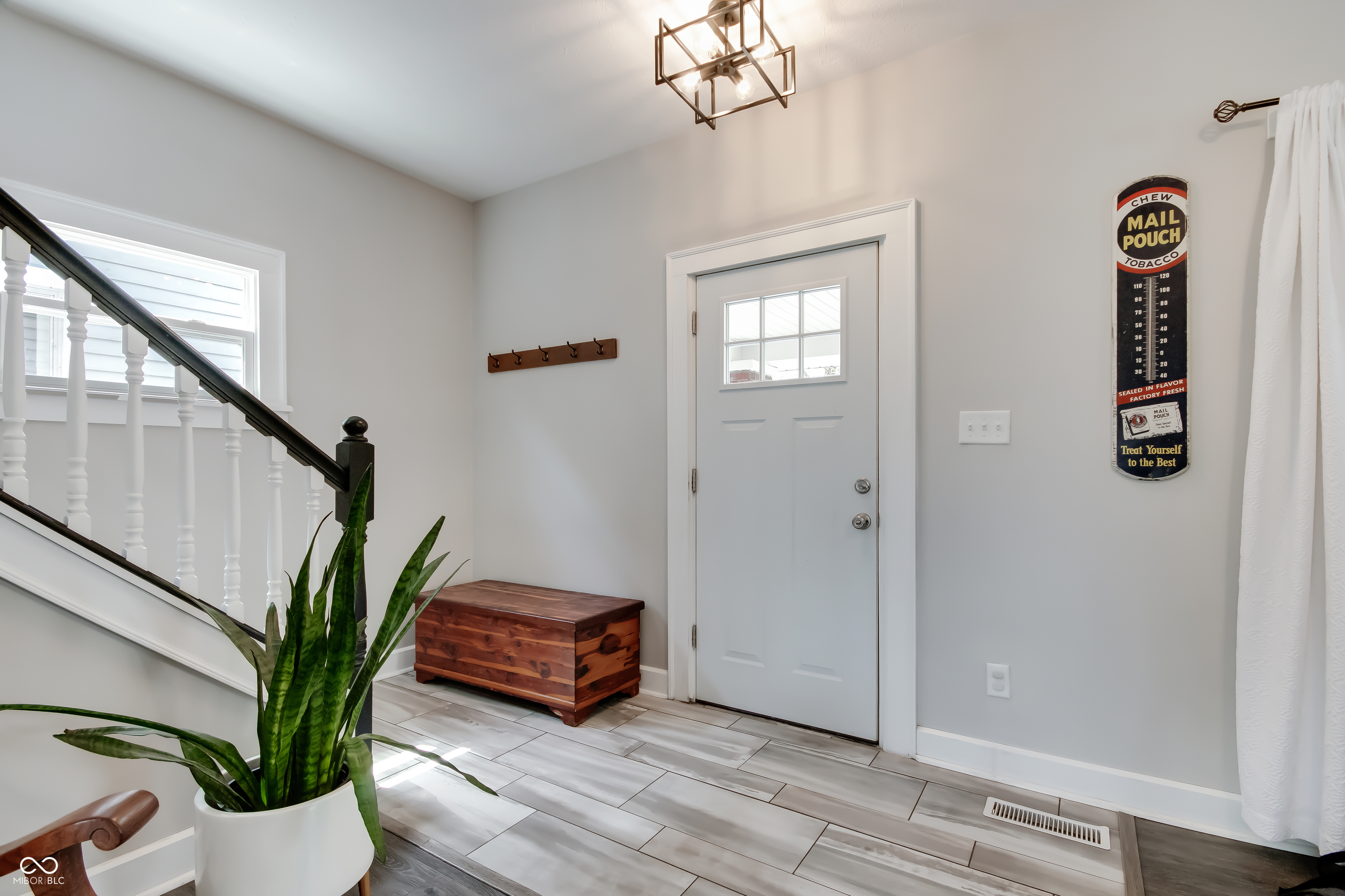 2125 S Garfield Drive