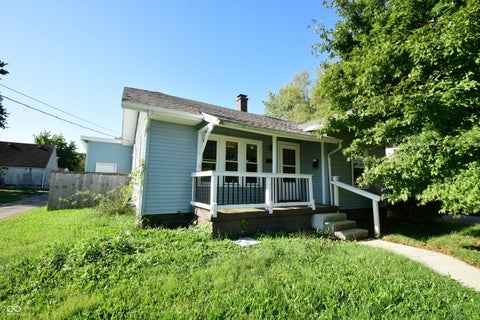Photo of 2029 Lincoln Avenue, New Castle, IN 47362 (MLS # 22125988)