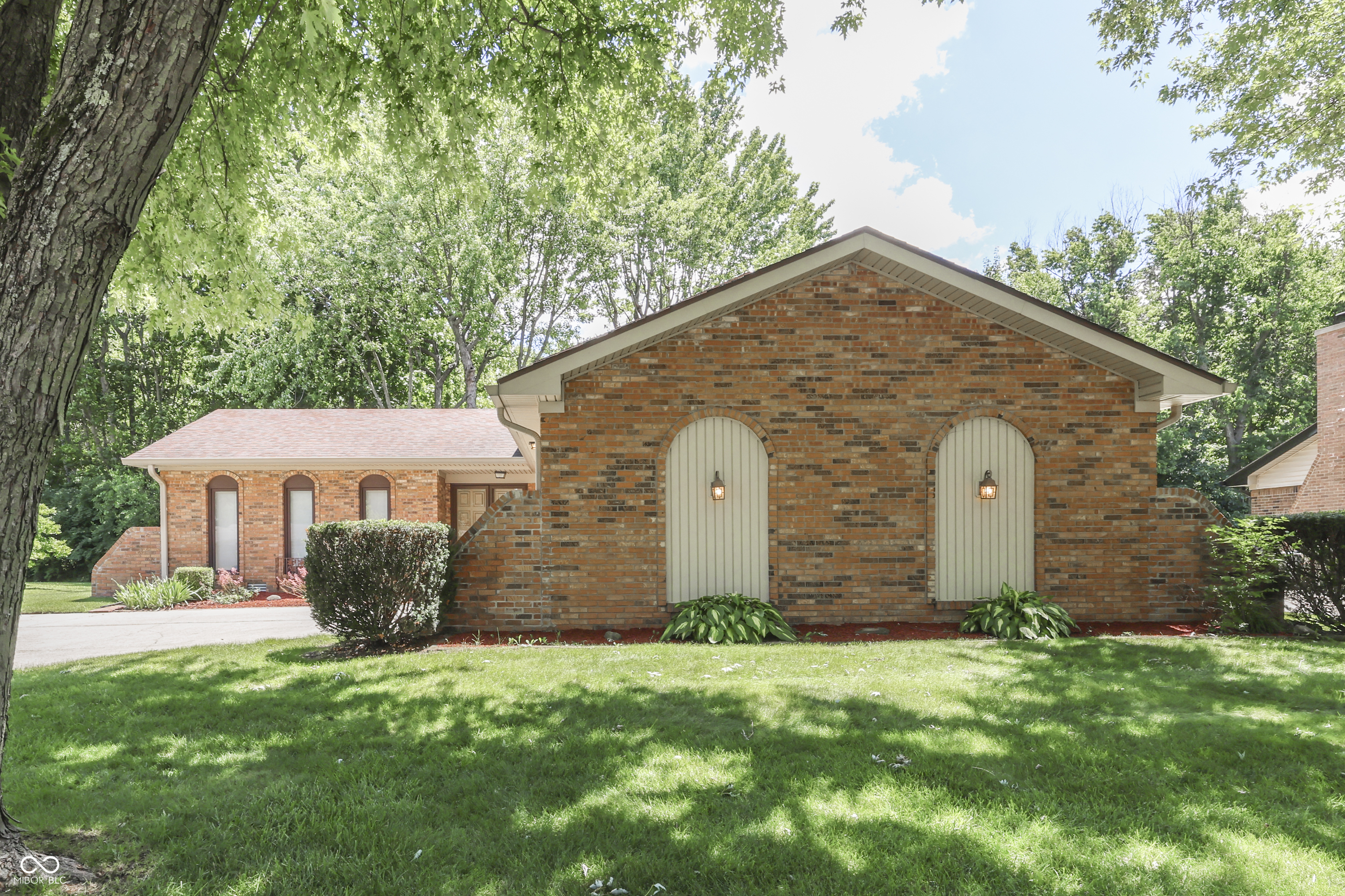 6843 Glacier Drive