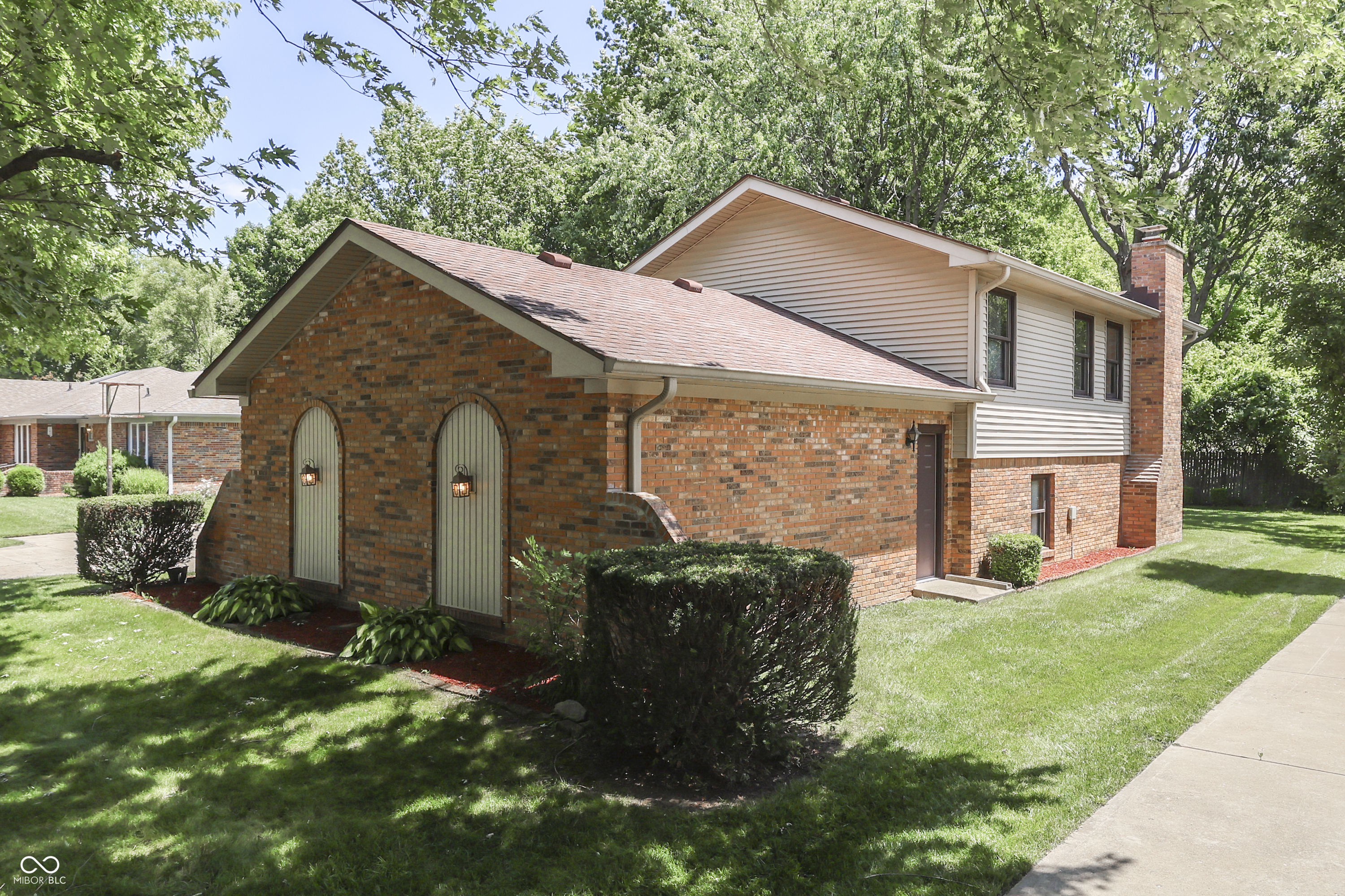 6843 Glacier Drive