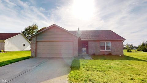 Photo of 1096 Bumblebee Way, Greenfield, IN 46140 (MLS # 22104827)