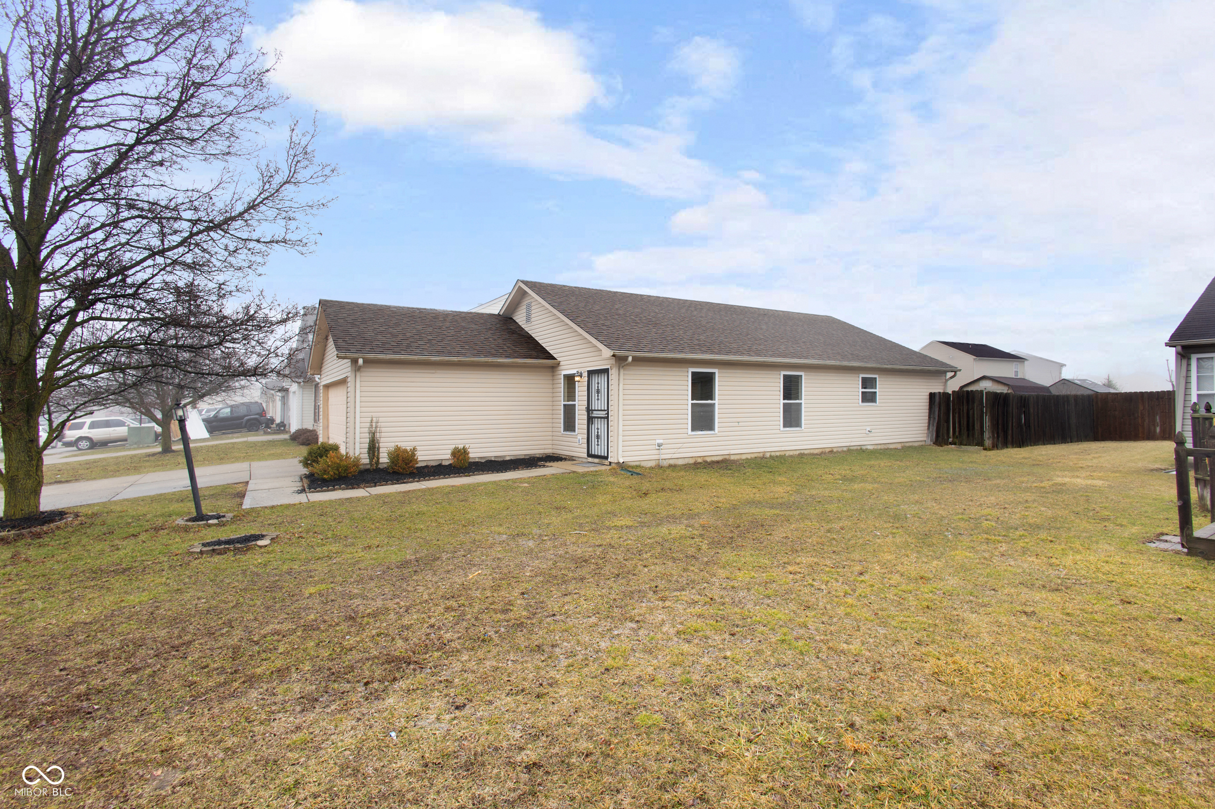 3925 Roundwood Drive