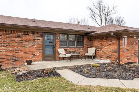 Photo of 12102 N Dunbar Circle N, Indianapolis, IN 46229 (MLS # 22085214)