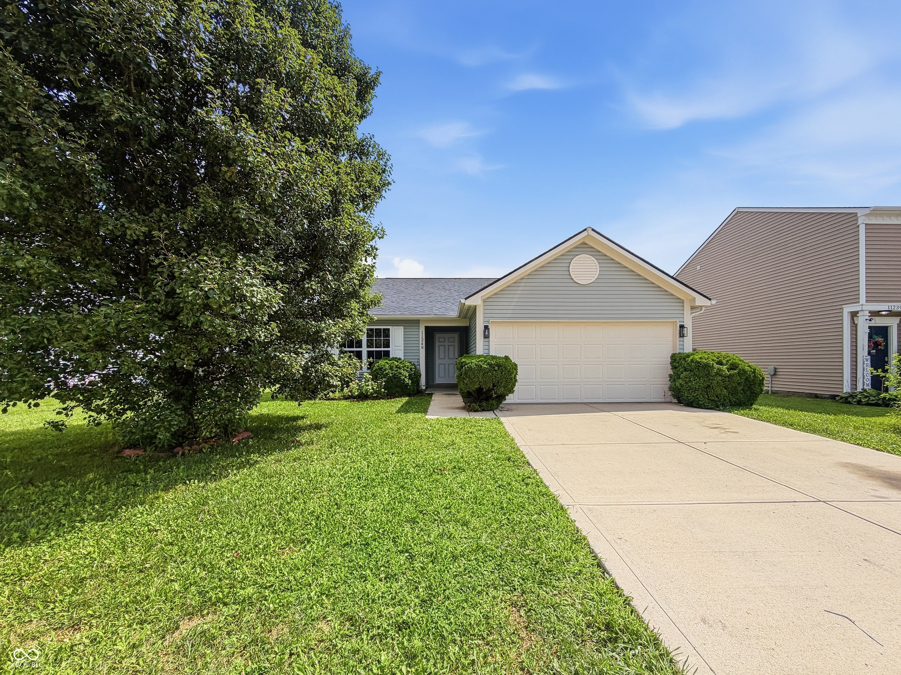 11249 N Sashing Way