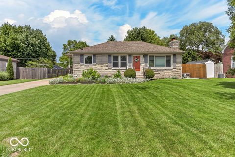 Photo of 1620 Southview Drive, Indianapolis, IN 46227 (MLS # 22102885)