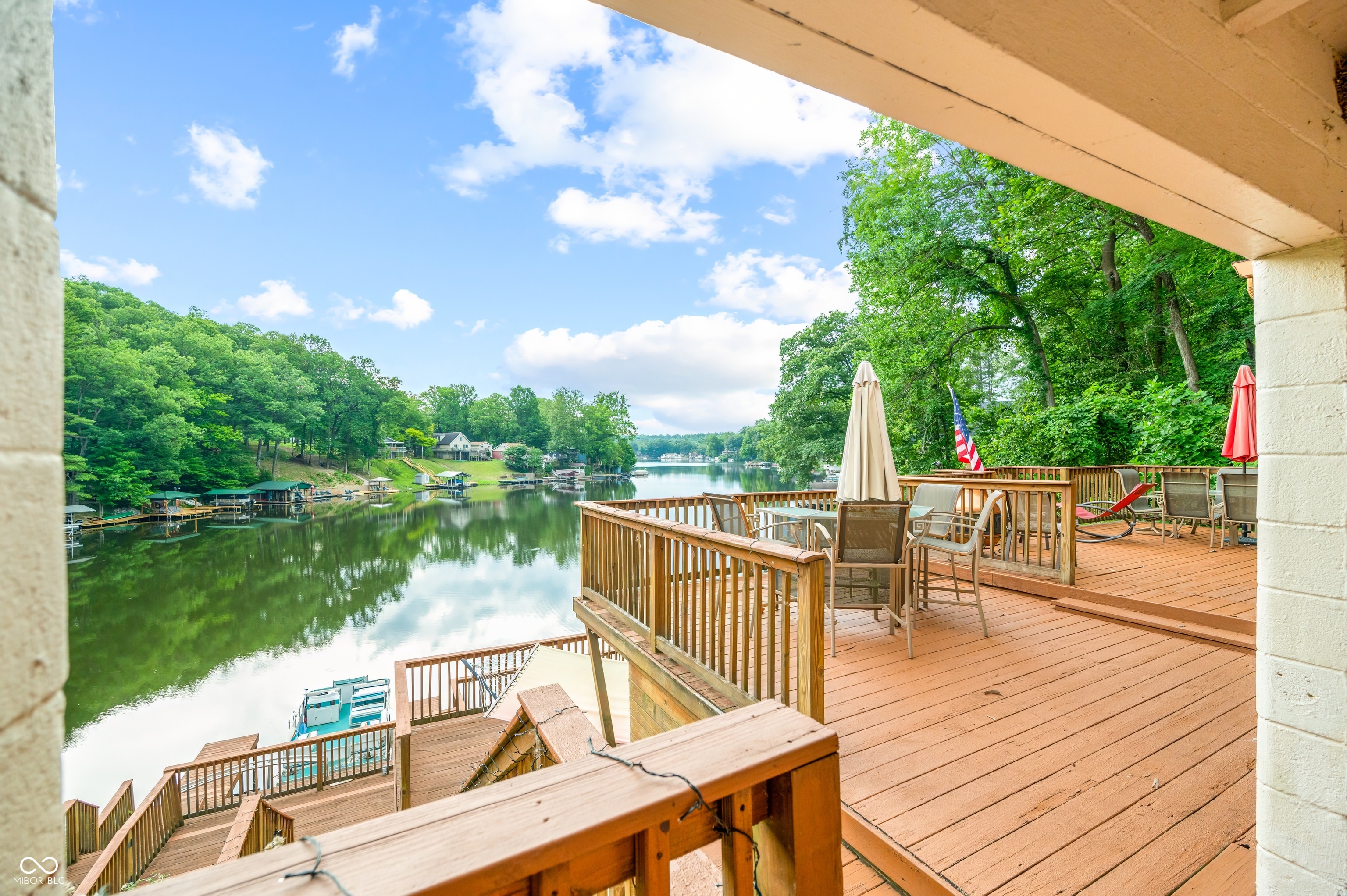 409 W Lakeview Drive