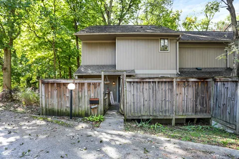 4288 Larkspur Trace, Indianapolis, IN 46237 - MLS#: 22005871