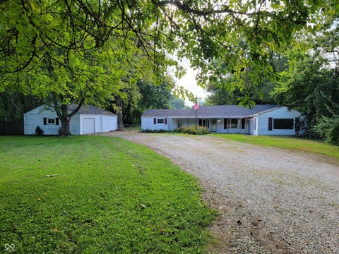 Photo of 1330 N Bonar Avenue, Indianapolis, IN 46229 (MLS # 22124141)