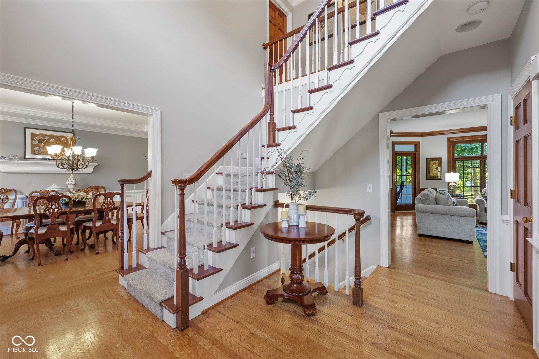 21450 Oakview Drive