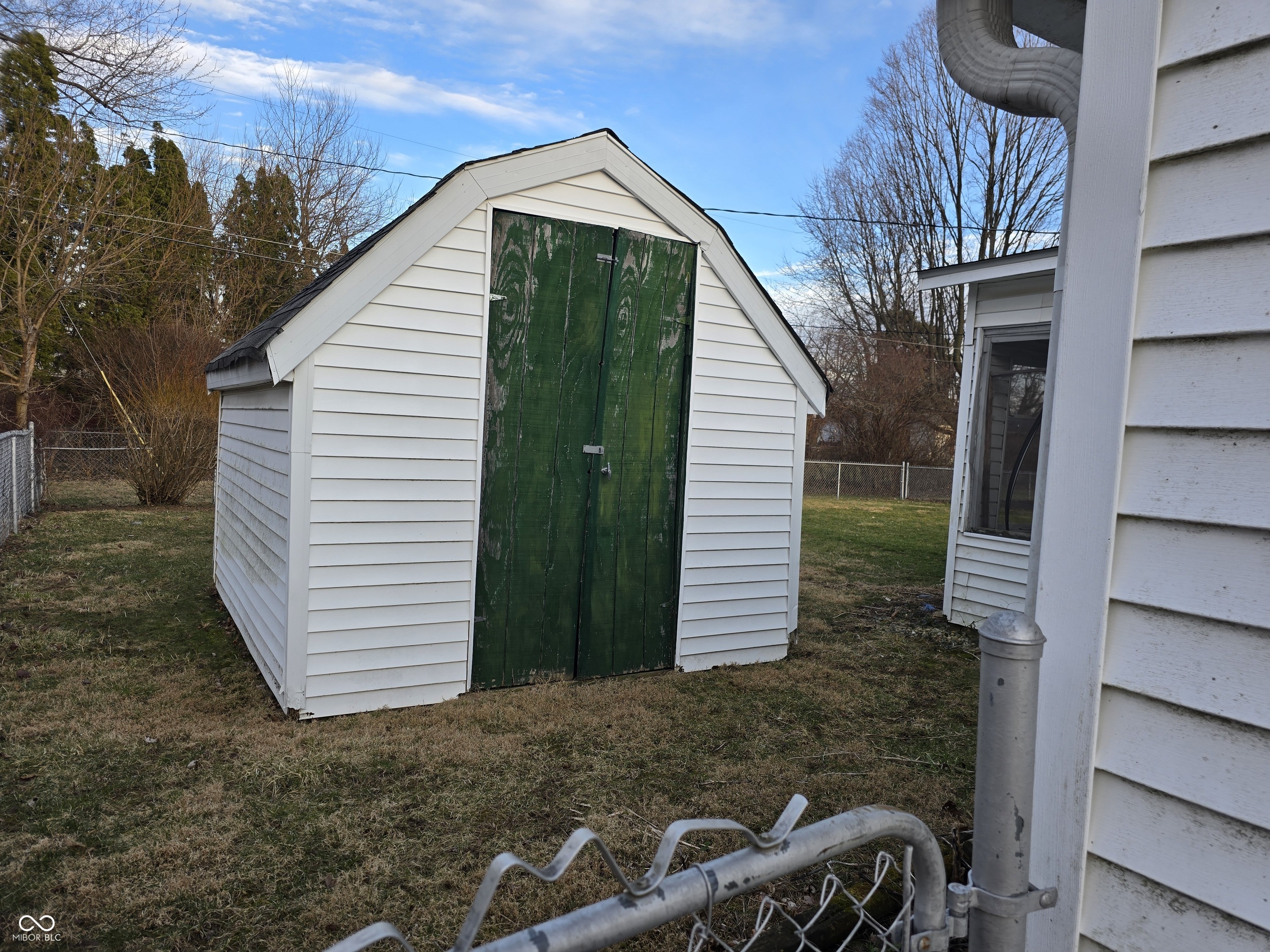 1011 N Michigan Street