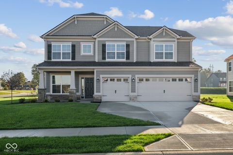 Photo of 1033 Ridgevine Road, Greenwood, IN 46143 (MLS # 22061909)