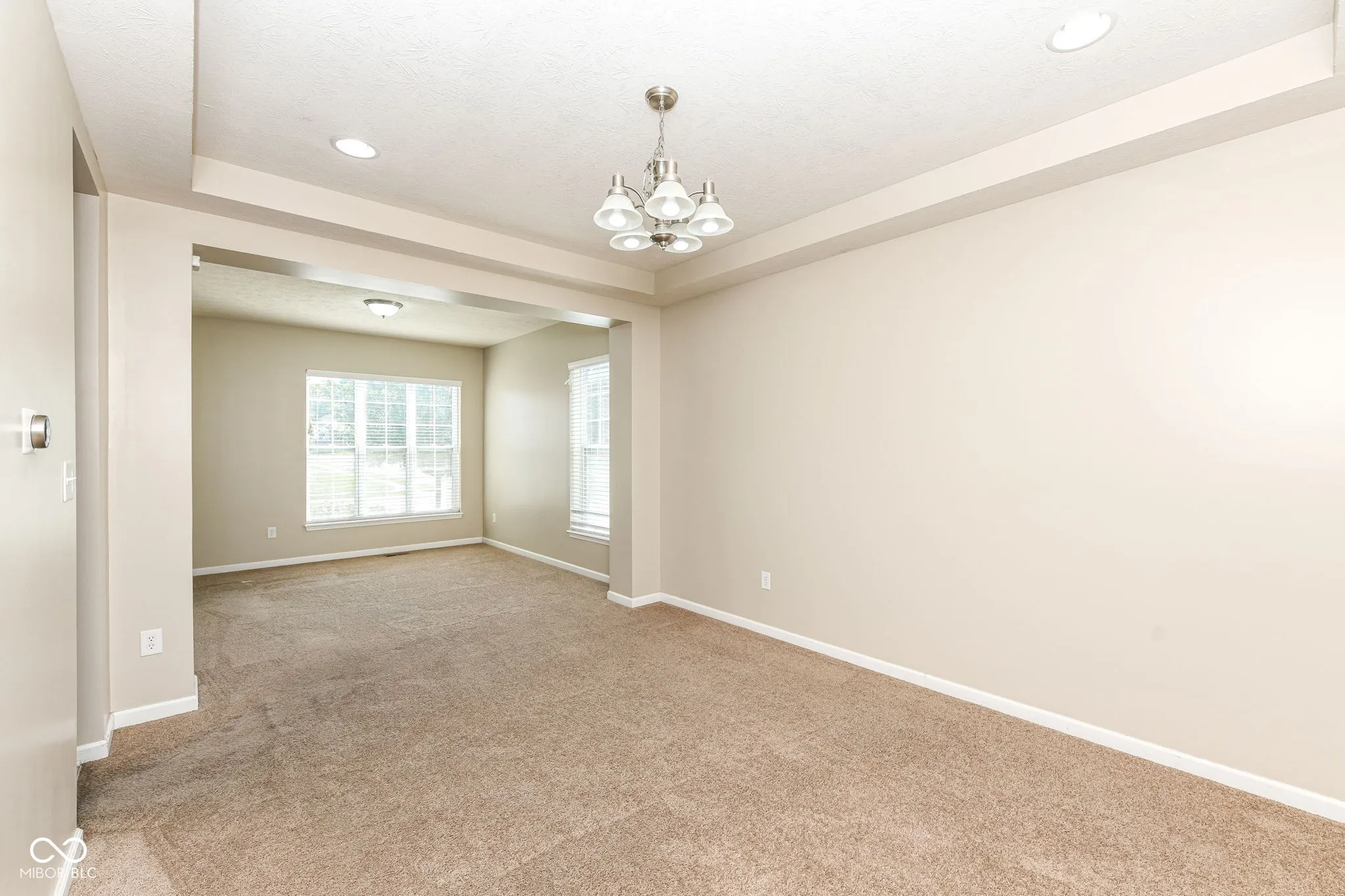 Greenwood, Indiana 46142, United States, 5 Bedrooms Bedrooms, ,4 BathroomsBathrooms,Residential,Active,215912