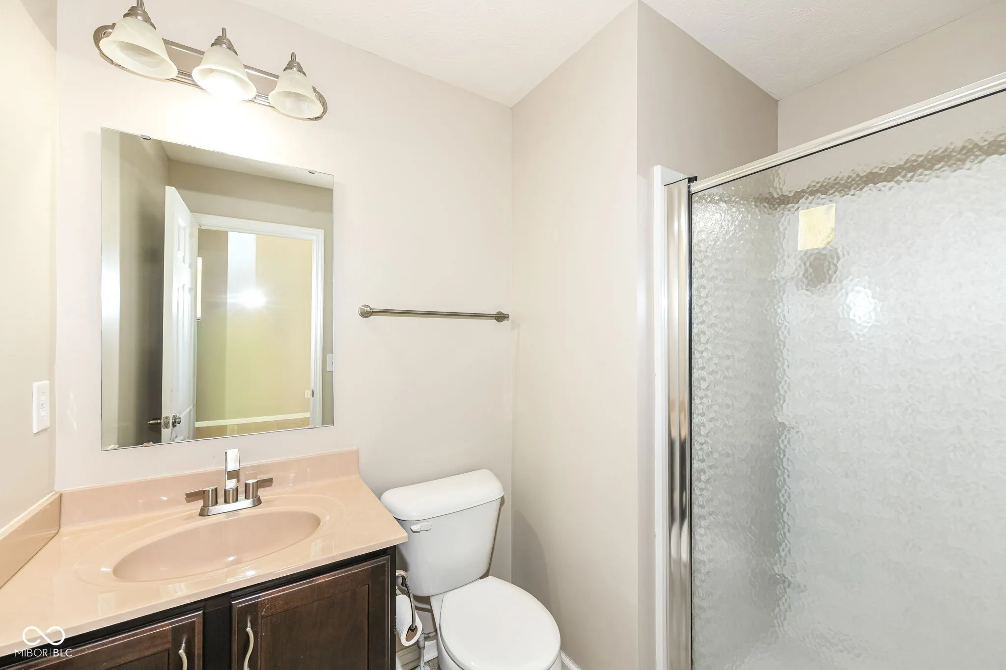 Greenwood, Indiana 46142, United States, 5 Bedrooms Bedrooms, ,4 BathroomsBathrooms,Residential,Active,215912