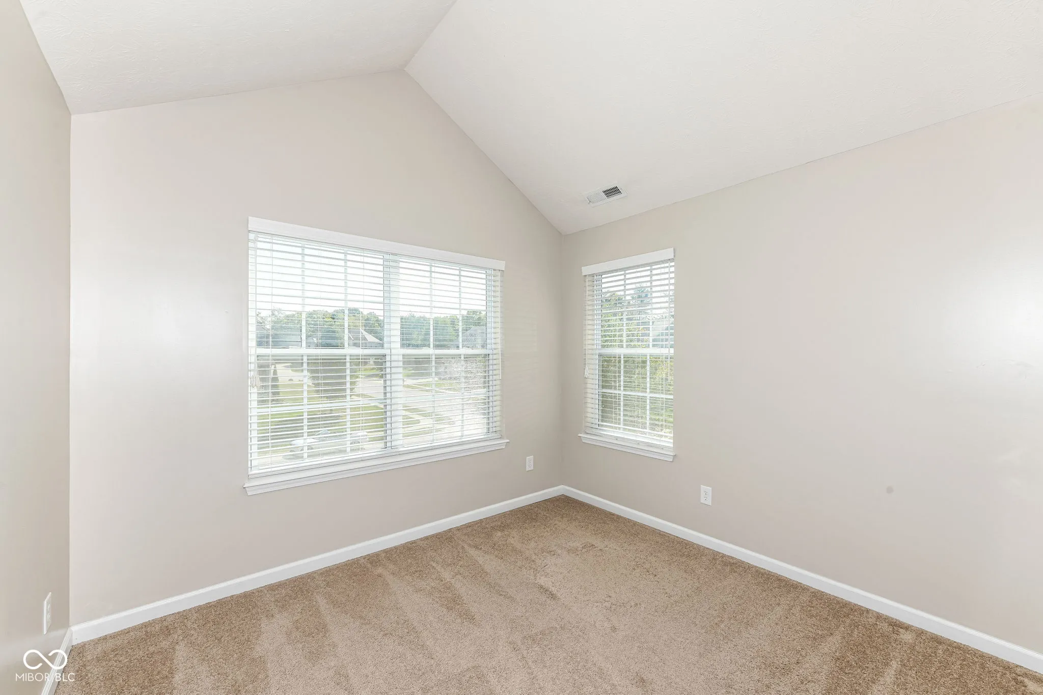 Greenwood, Indiana 46142, United States, 5 Bedrooms Bedrooms, ,4 BathroomsBathrooms,Residential,Active,215912