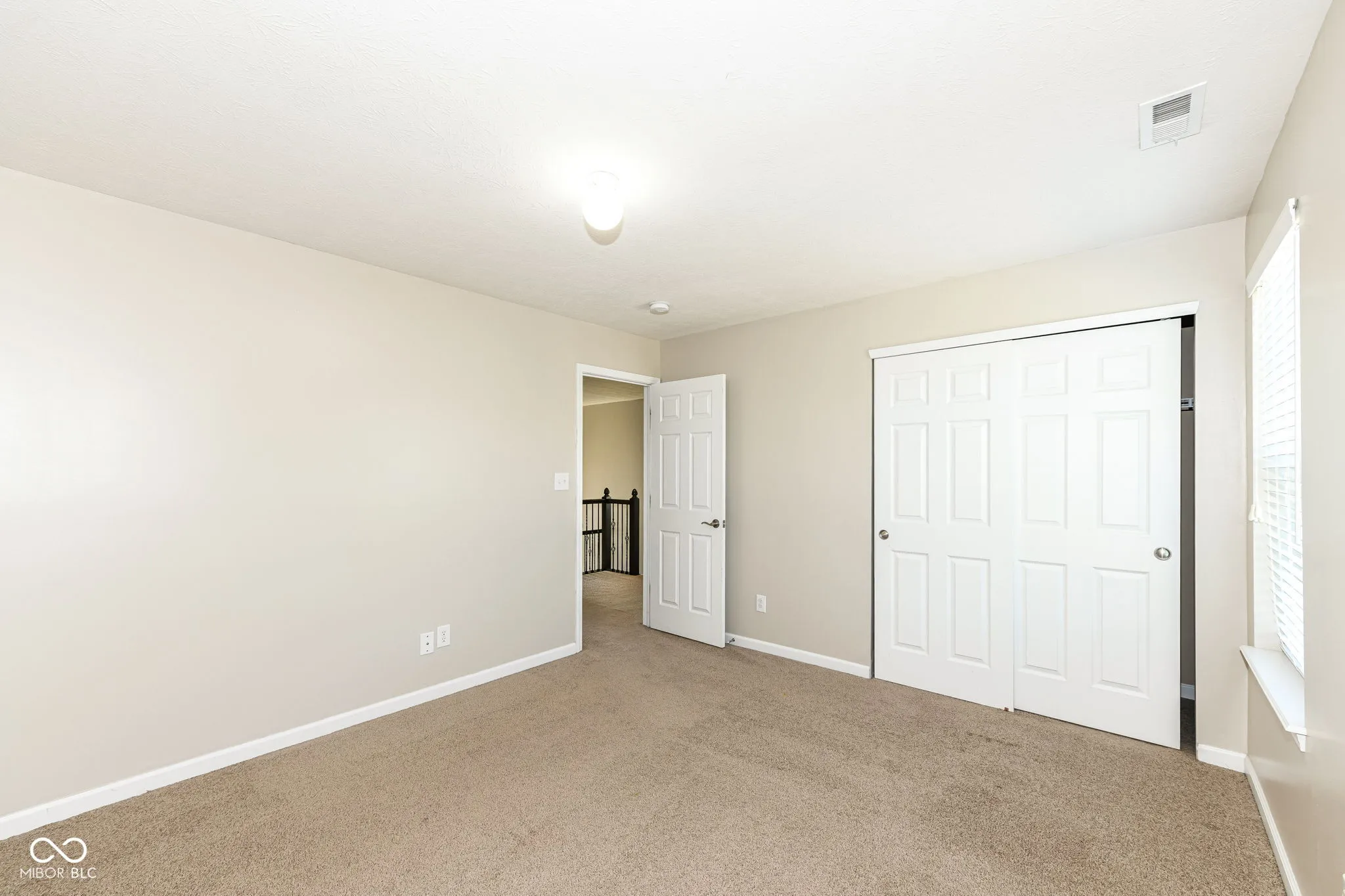 Greenwood, Indiana 46142, United States, 5 Bedrooms Bedrooms, ,4 BathroomsBathrooms,Residential,Active,215912