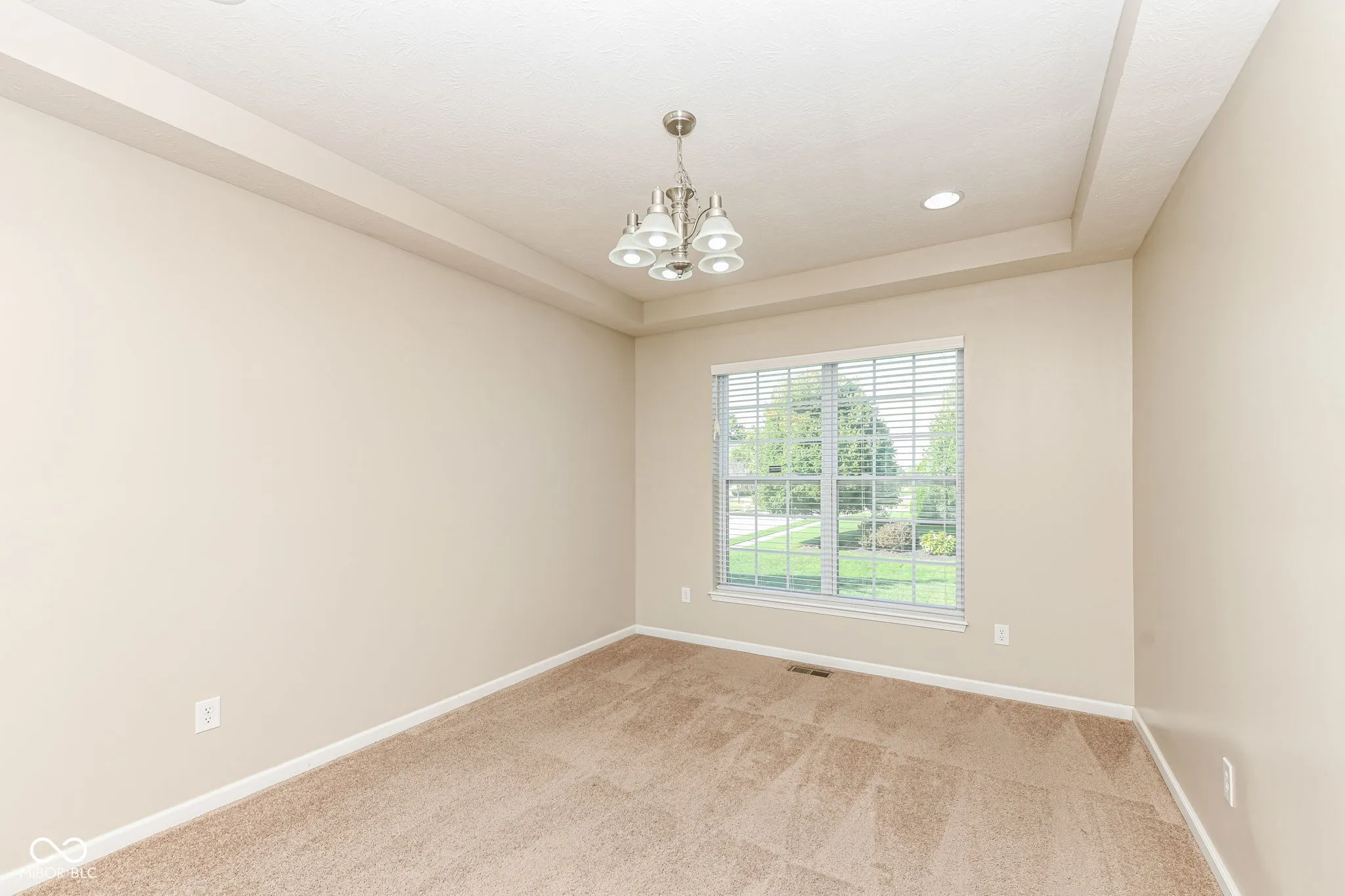 Greenwood, Indiana 46142, United States, 5 Bedrooms Bedrooms, ,4 BathroomsBathrooms,Residential,Active,215912