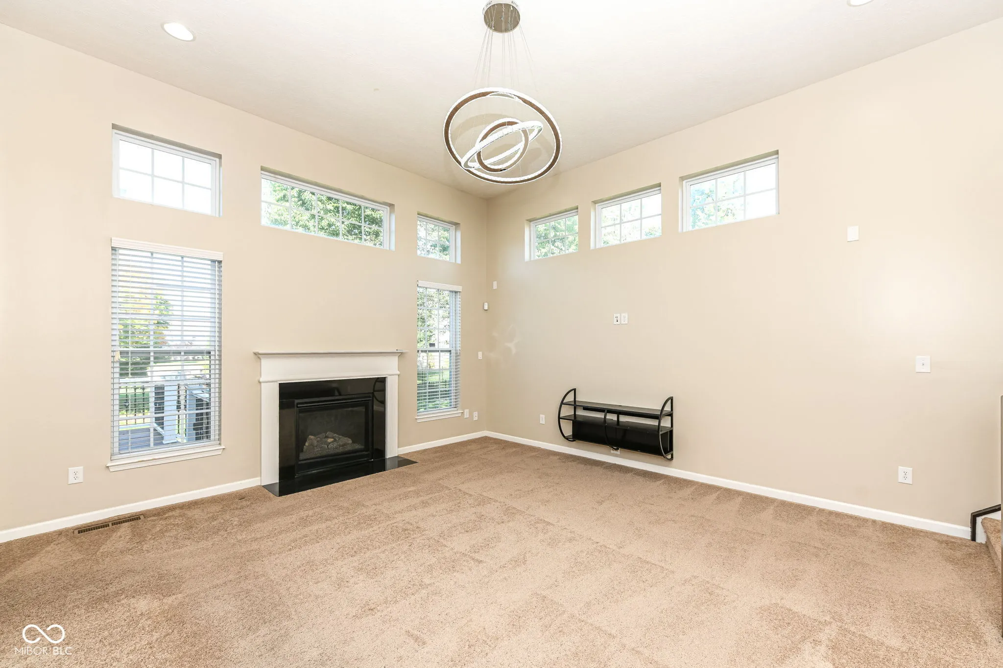 Greenwood, Indiana 46142, United States, 5 Bedrooms Bedrooms, ,4 BathroomsBathrooms,Residential,Active,215912