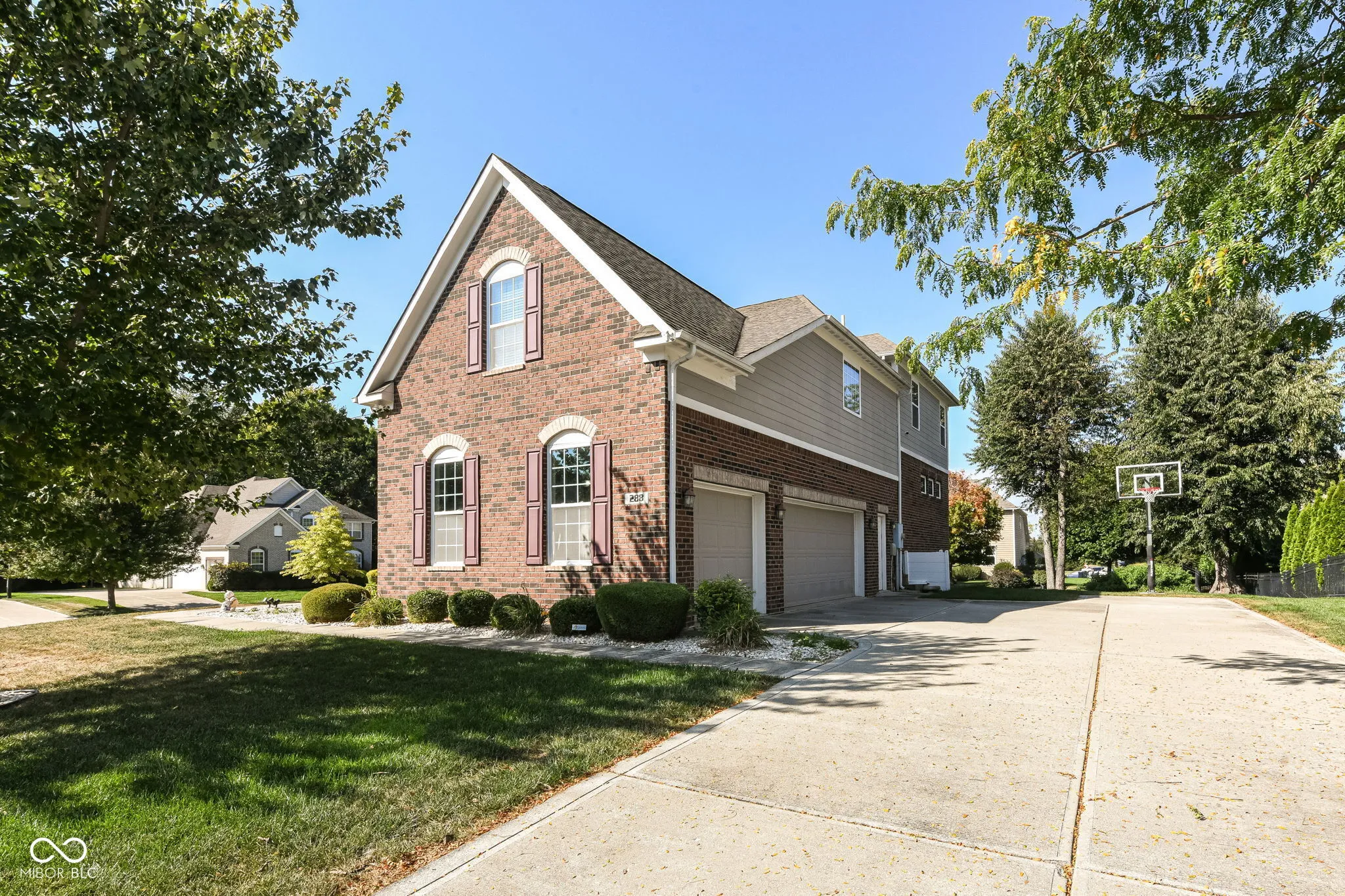 Greenwood, Indiana 46142, United States, 5 Bedrooms Bedrooms, ,4 BathroomsBathrooms,Residential,Active,215912