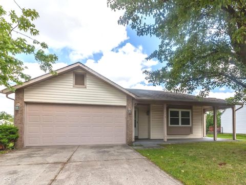 Photo of 175 Westridge Place, Greenwood, IN 46142 (MLS # 22061214)