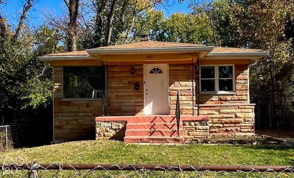 3537 N GALE ST, INDIANAPOLIS, IN 46218 - Image 9d5be4e68130eb4a0756901bf6a9e43e/2684851742