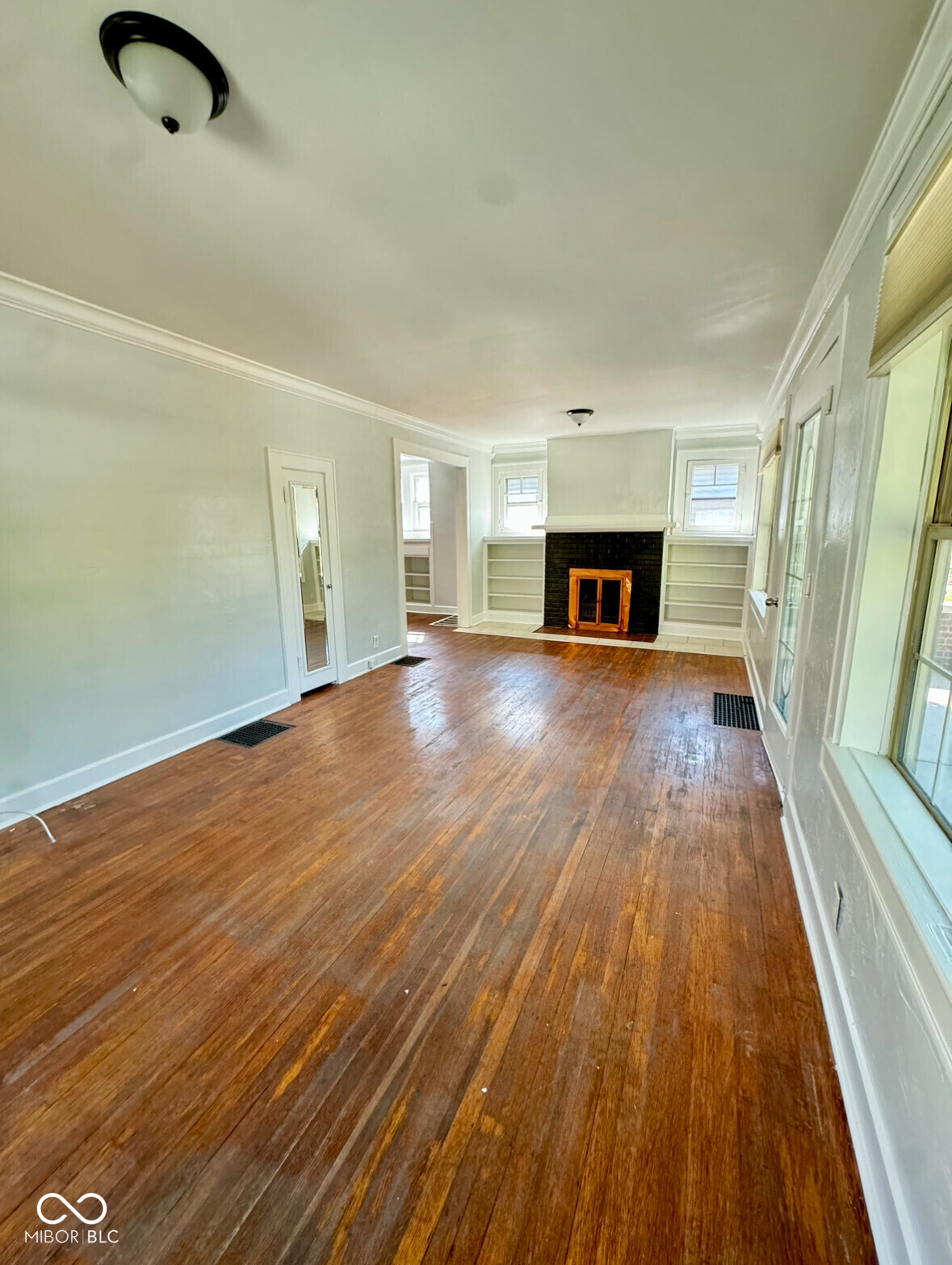 33 N Ridgeview Drive