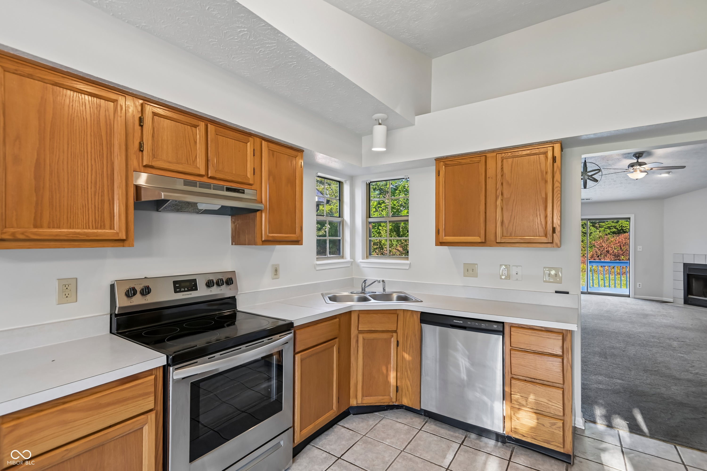 5654 Crown Vetch Place