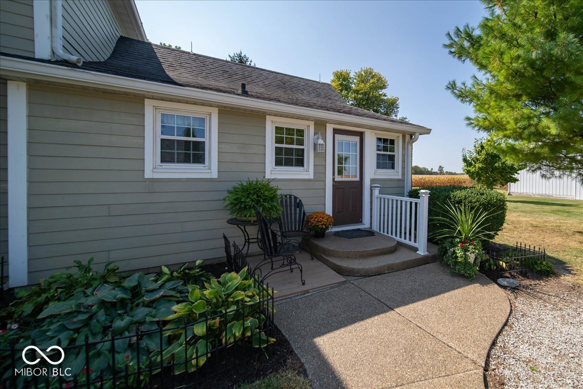 5850 S State Road 39