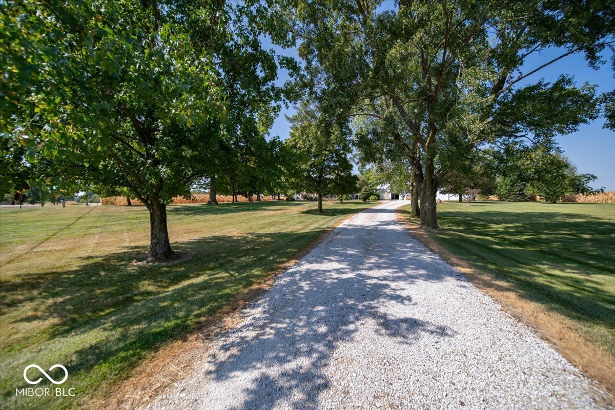 5850 S State Road 39