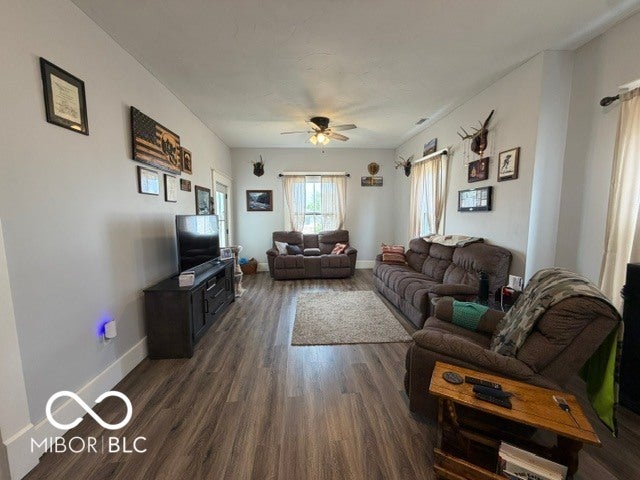 207 W Second Street