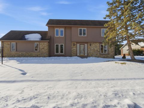 Photo of 4843 Essex Court, Carmel, IN 46033 (MLS # 22083371)