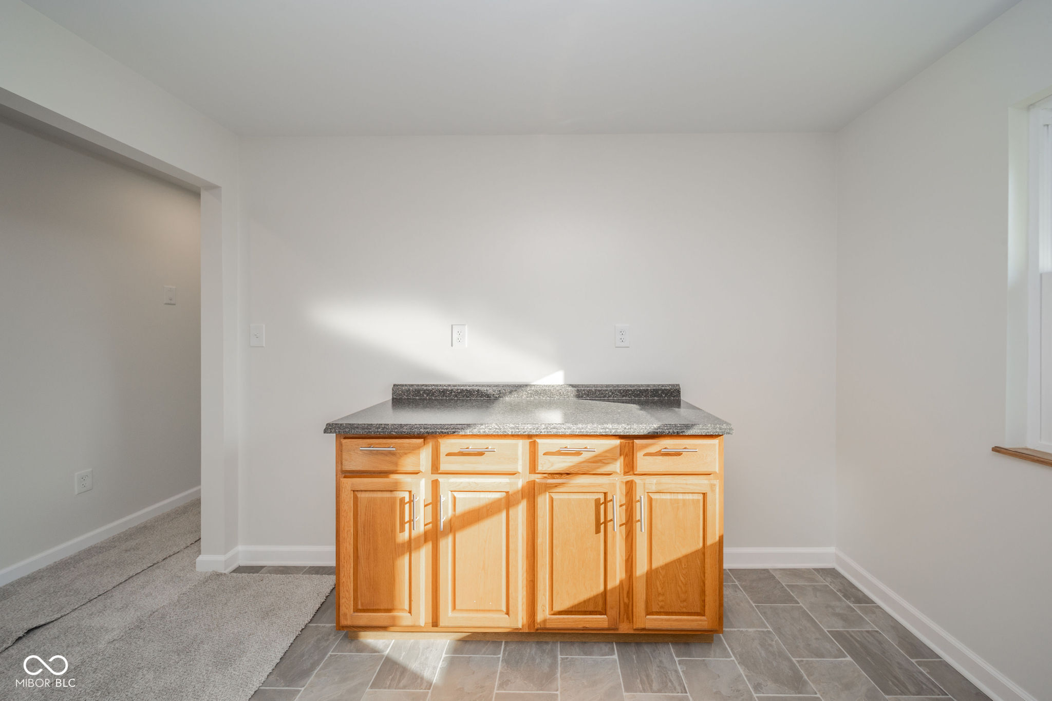 Anderson, Indiana 46012, United States, 3 Bedrooms Bedrooms, ,2 BathroomsBathrooms,Residential,Active,27235