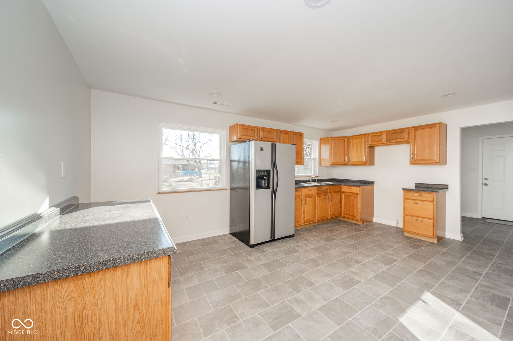 Anderson, Indiana 46012, United States, 3 Bedrooms Bedrooms, ,2 BathroomsBathrooms,Residential,Active,27235