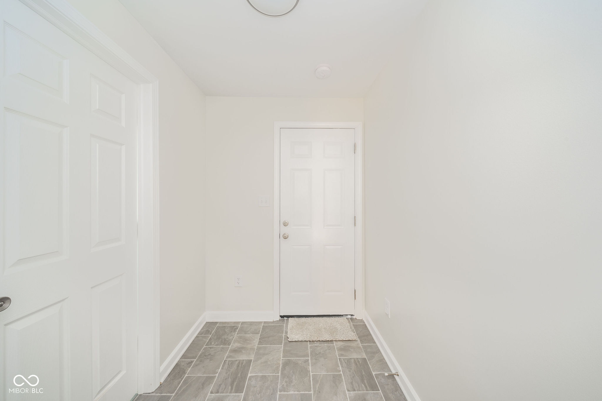 Anderson, Indiana 46012, United States, 3 Bedrooms Bedrooms, ,2 BathroomsBathrooms,Residential,Active,27235