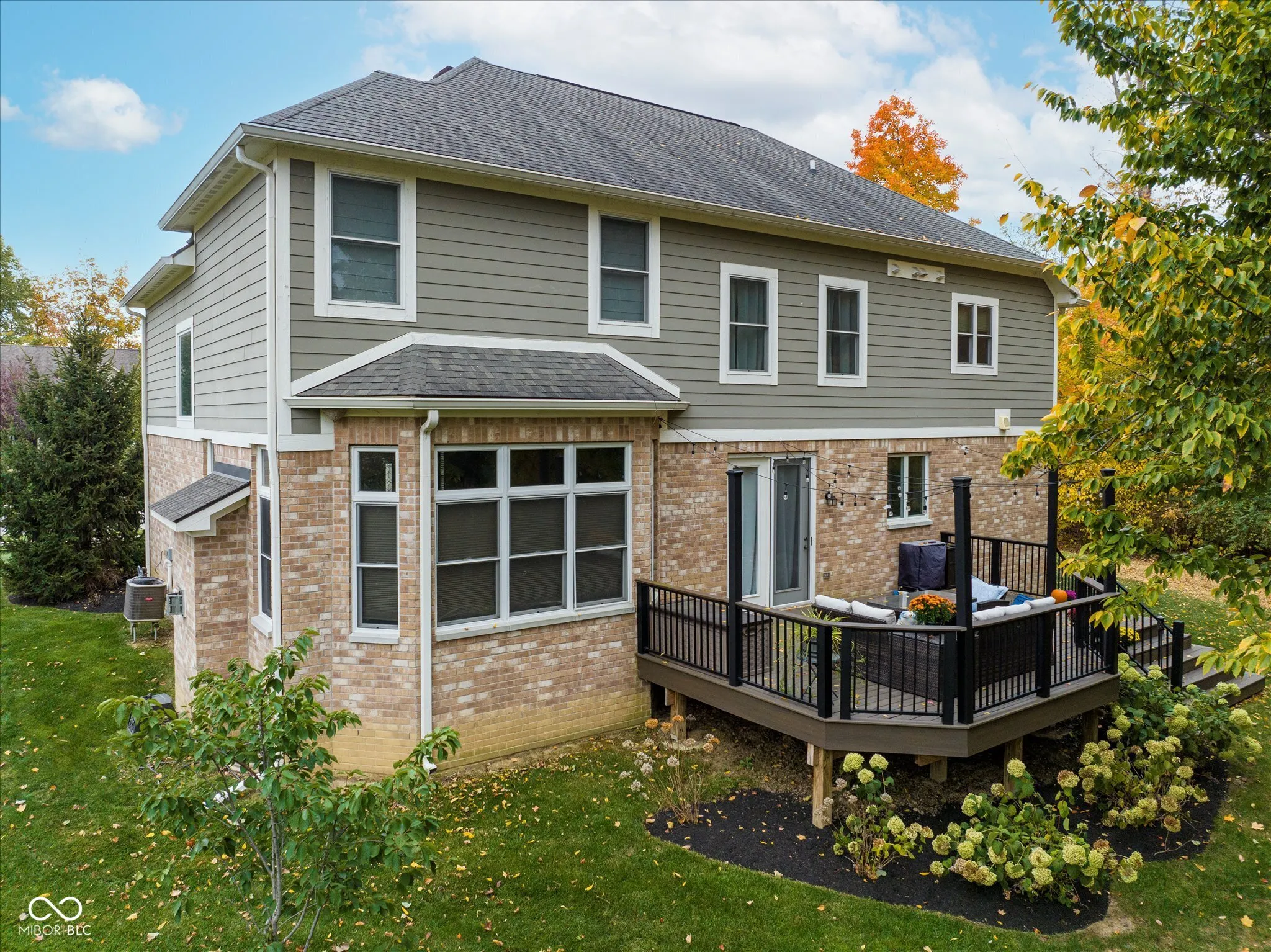 McCordsville, Indiana 46055, United States, 5 Bedrooms Bedrooms, ,4 BathroomsBathrooms,Residential,Pending,170965