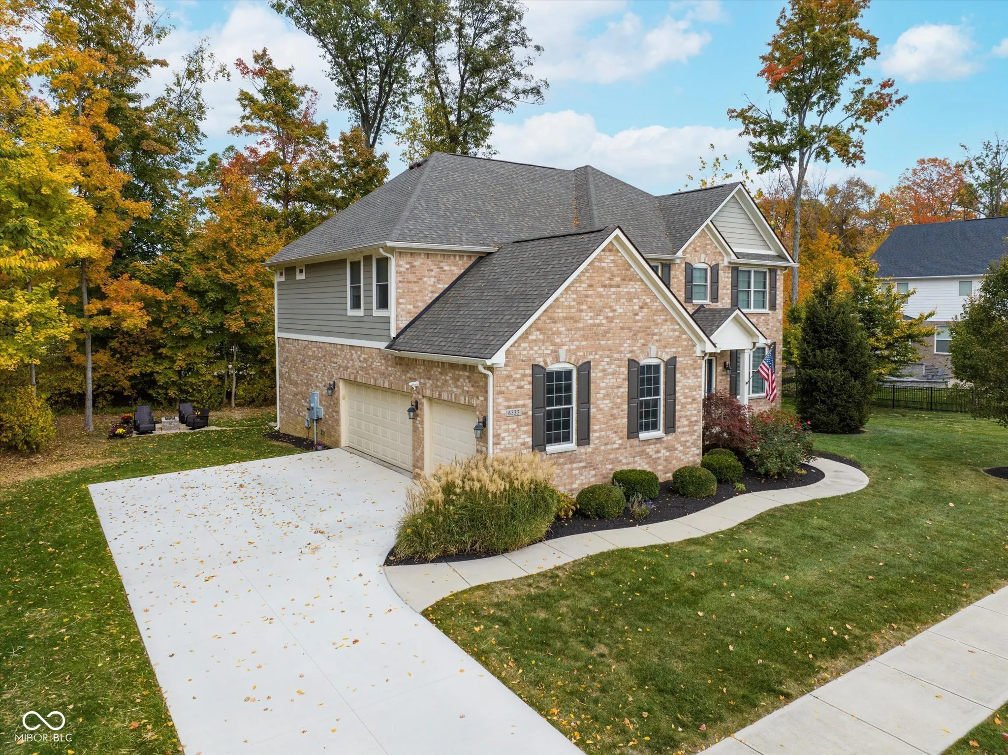 McCordsville, Indiana 46055, United States, 5 Bedrooms Bedrooms, ,4 BathroomsBathrooms,Residential,Pending,170965