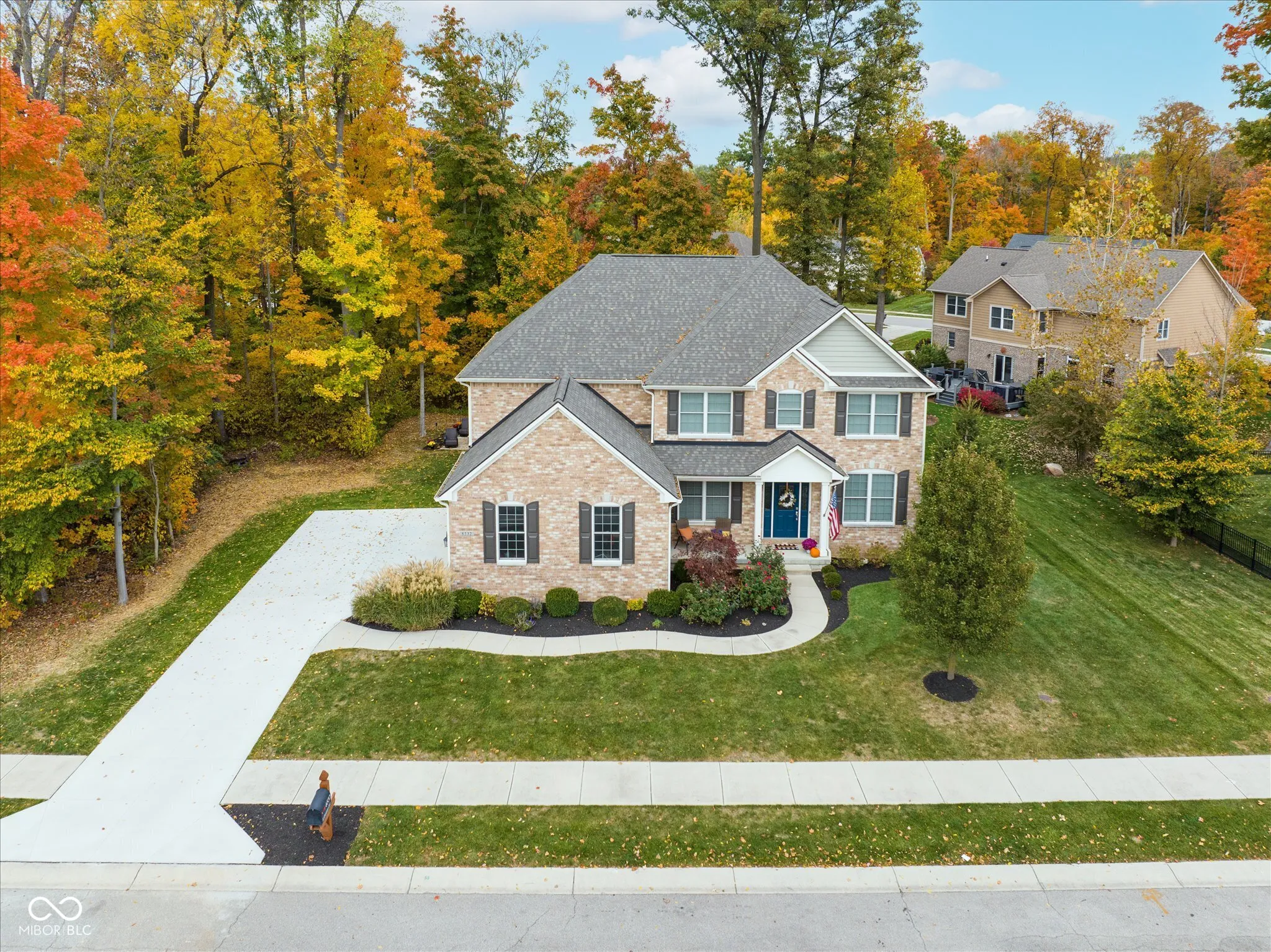 McCordsville, Indiana 46055, United States, 5 Bedrooms Bedrooms, ,4 BathroomsBathrooms,Residential,Pending,170965