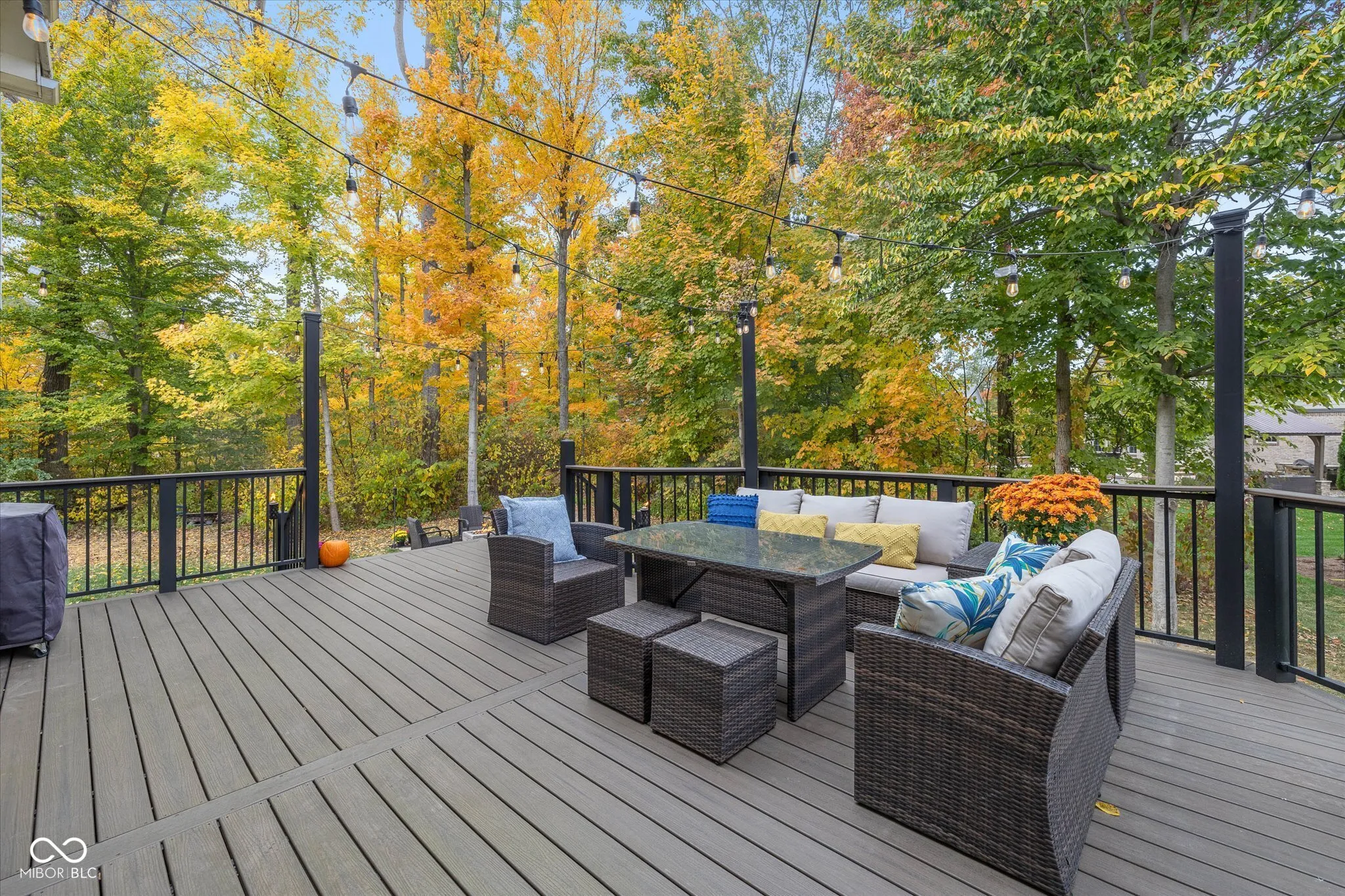 McCordsville, Indiana 46055, United States, 5 Bedrooms Bedrooms, ,4 BathroomsBathrooms,Residential,Pending,170965