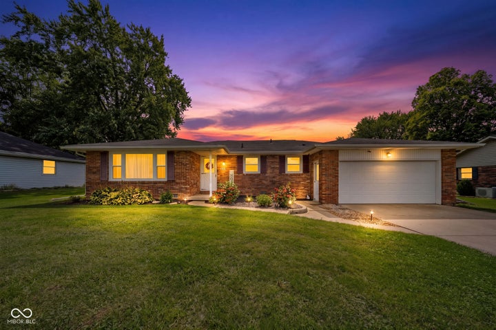 Photo 1 of 43 — 1375 E 240 N, Anderson, IN 46012