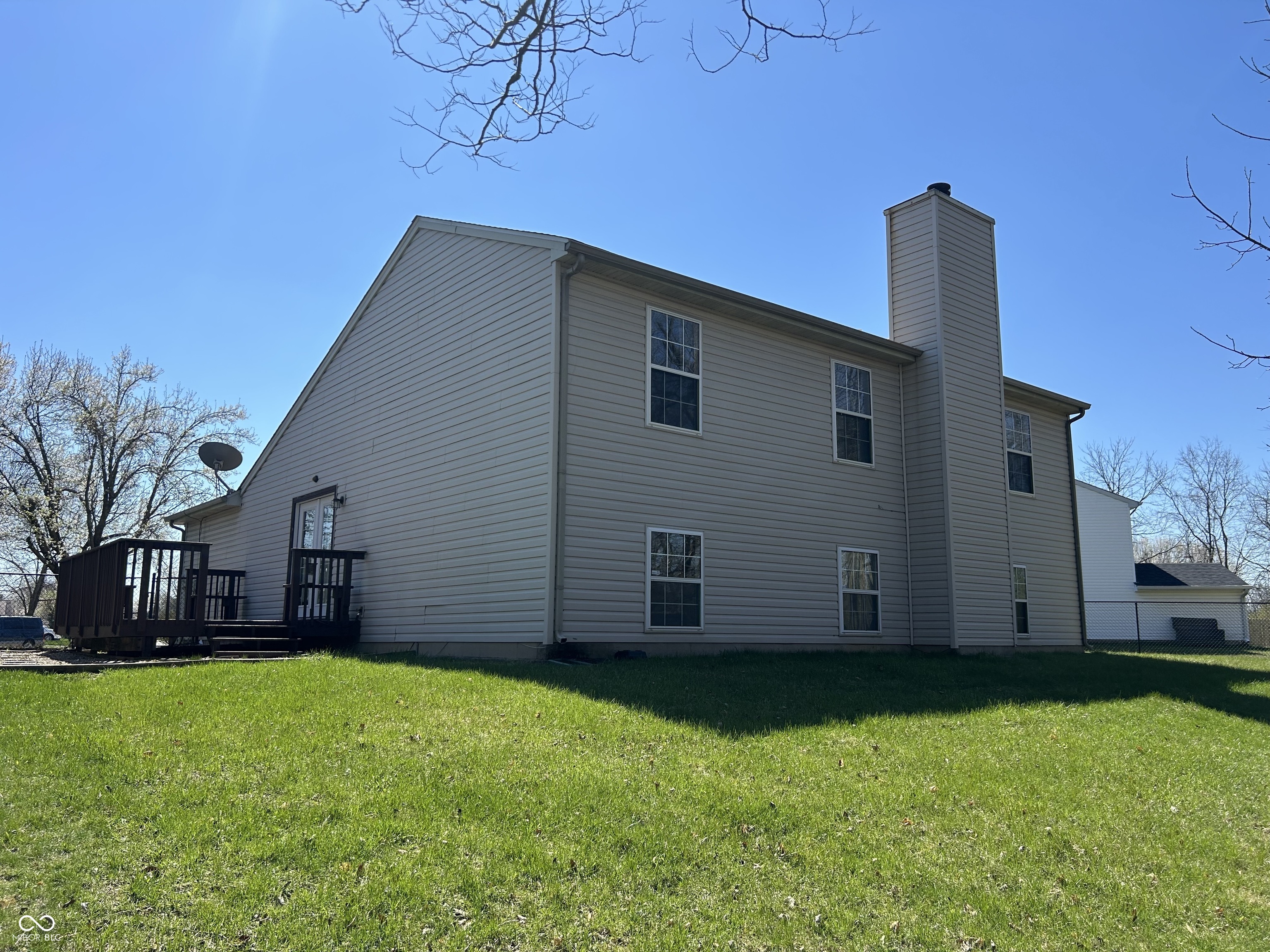 11018 Waterfield Lane