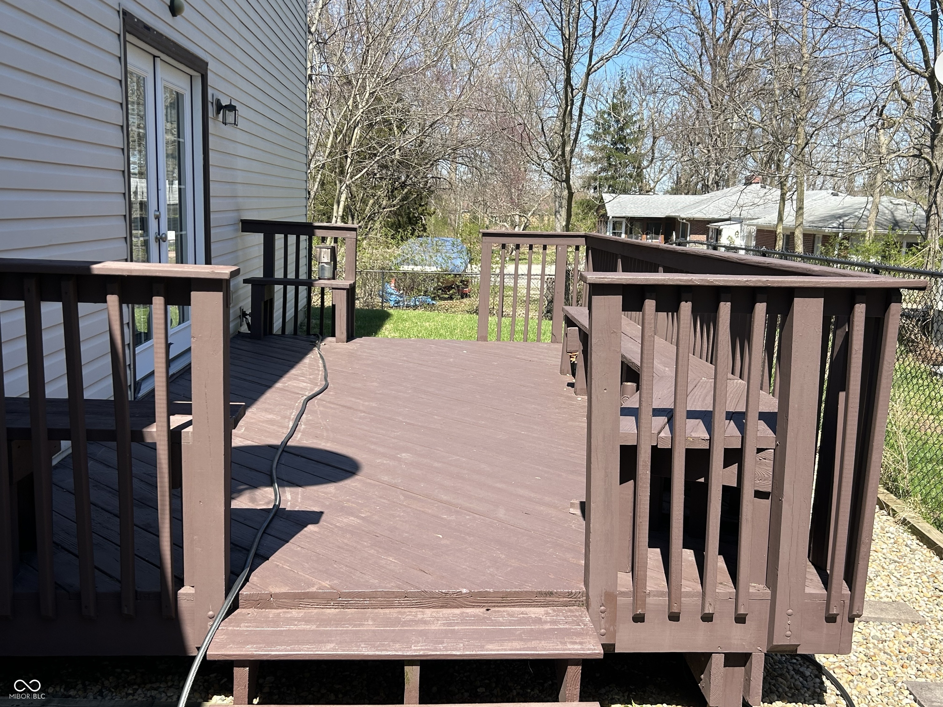 11018 Waterfield Lane