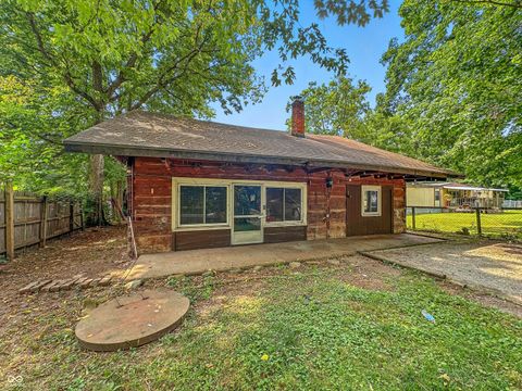 Photo of 150 Tippecanoe Drive, Noblesville, IN 46062 (MLS # 22060462)