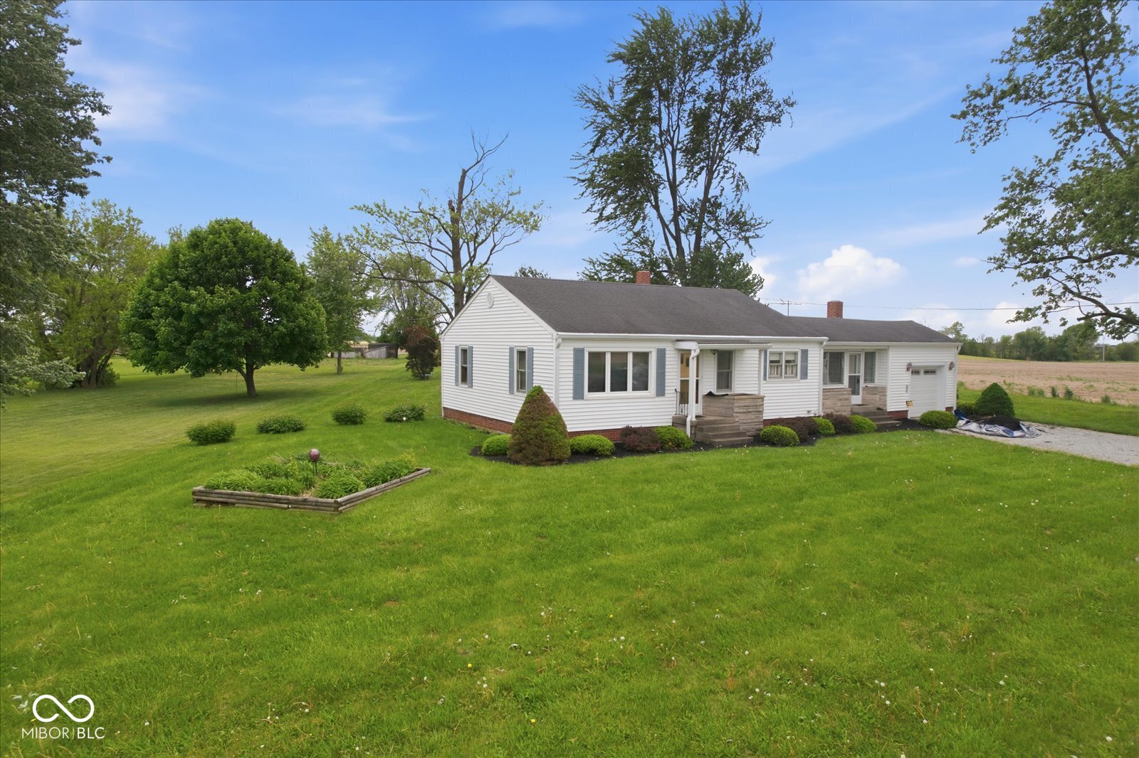 4239 E State Road 44