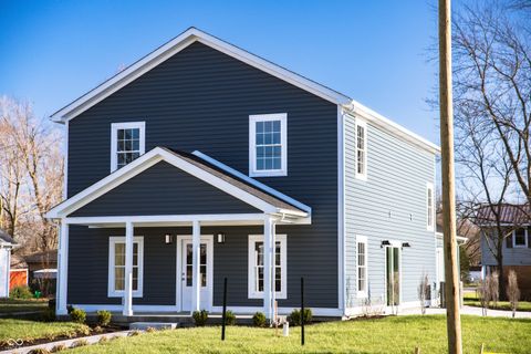 Photo of 20 E Main Street, Markleville, IN 46056 (MLS # 22108558)