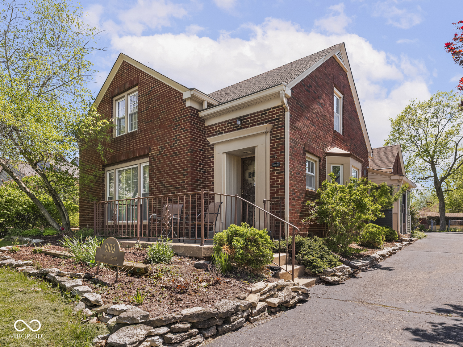 6109 E Saint Joseph Street