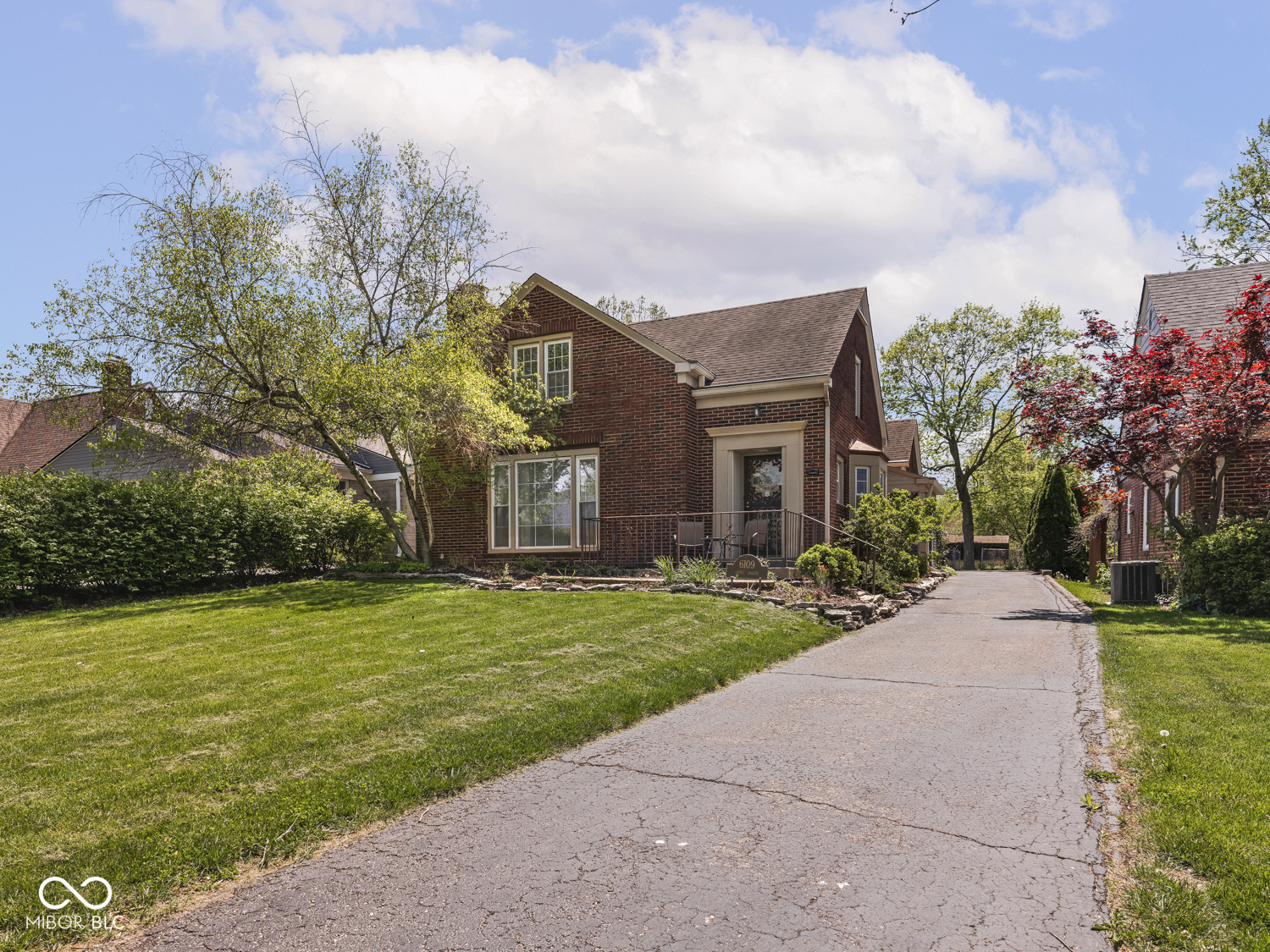 6109 E Saint Joseph Street