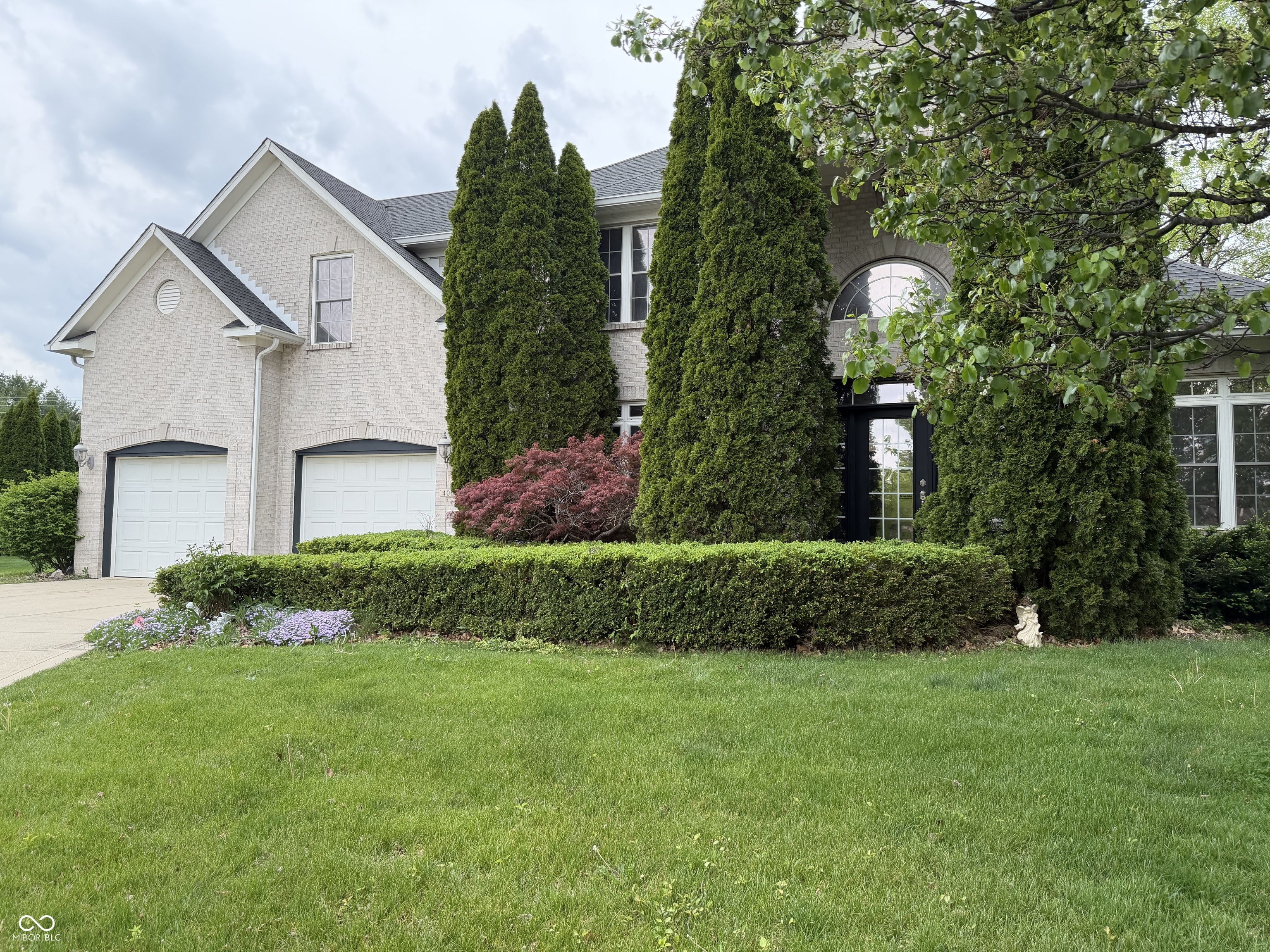 4064 Shady Pointe Row