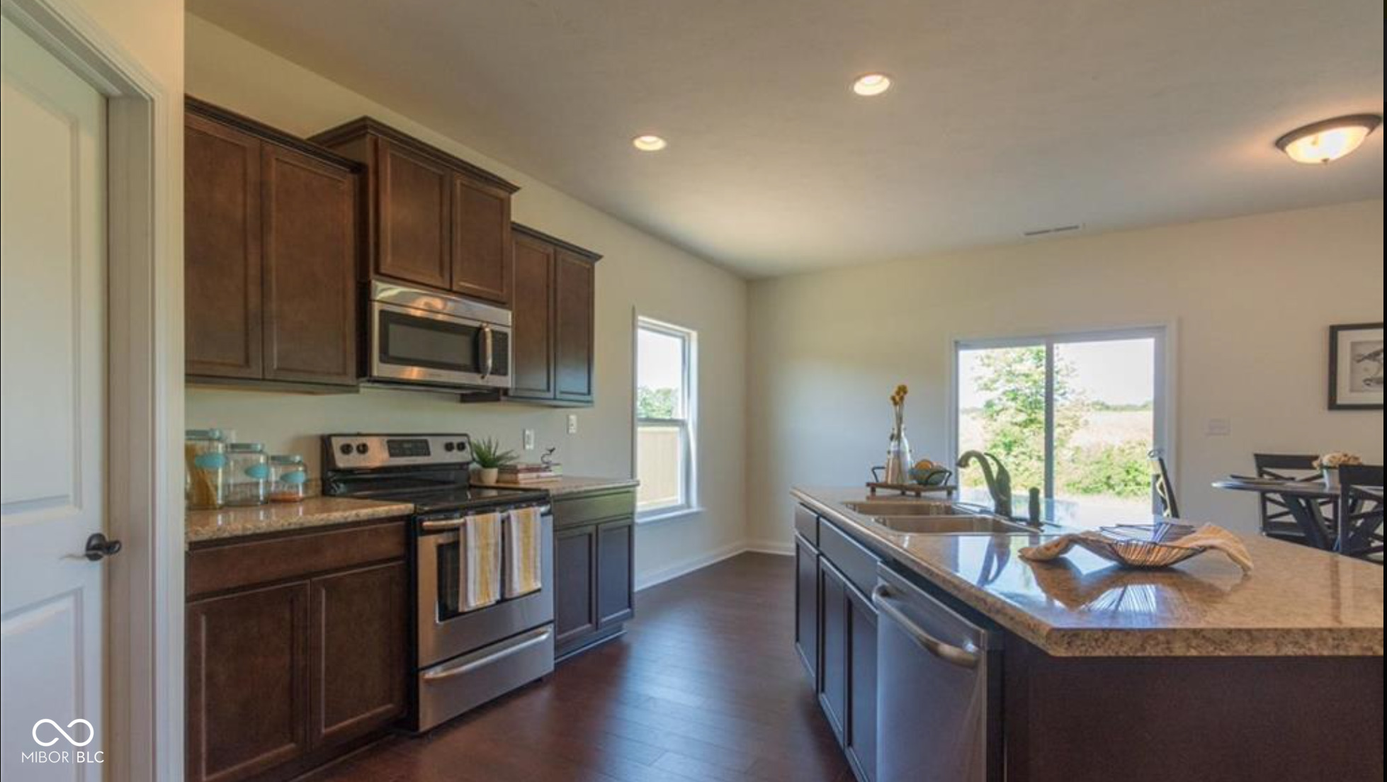 10613 N Country View Way