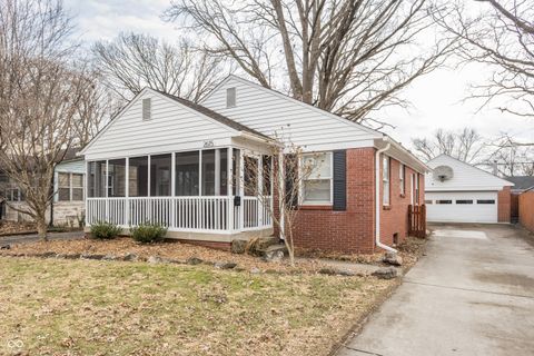 2615 Mcleay Drive Indianapolis IN 46220